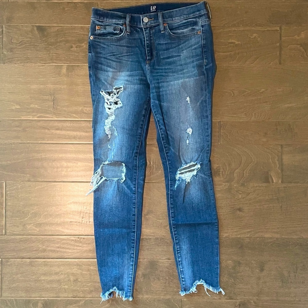 Women’s Gap Skinny Jeans distressed jeans Gap True Skinny stretch size 29 reg